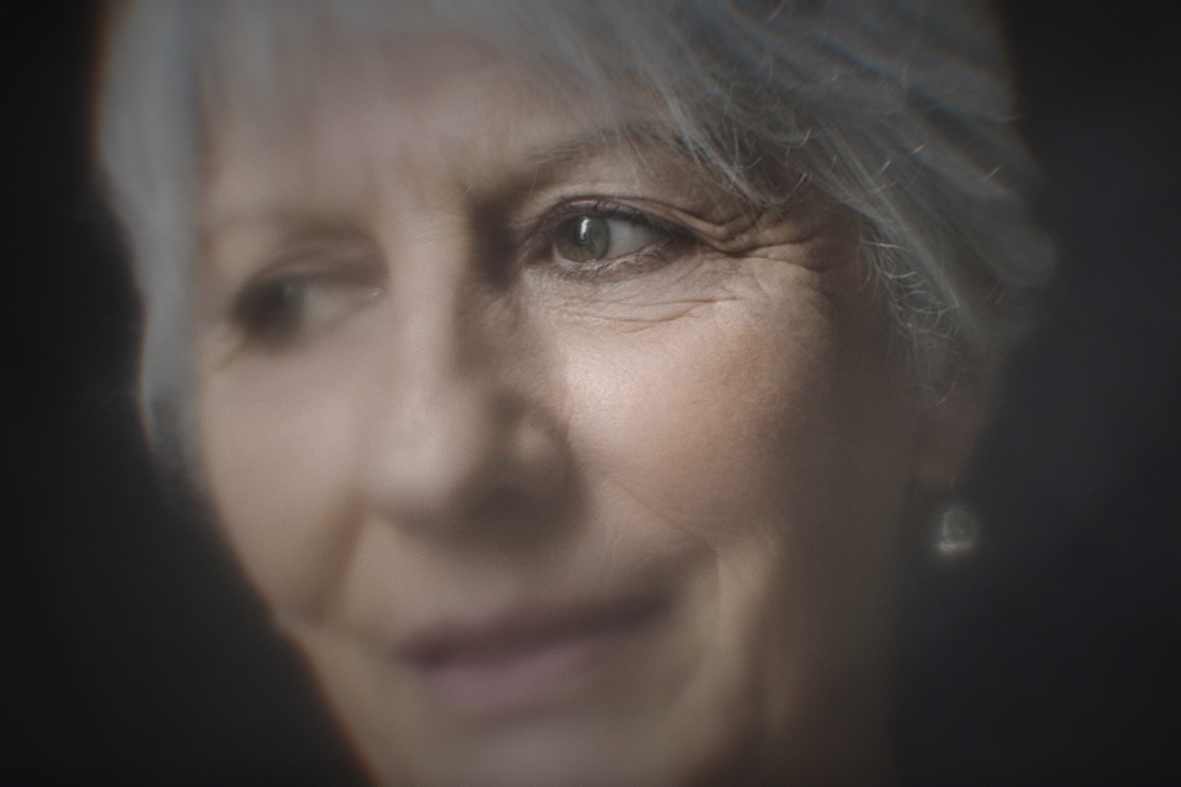 Zoom sur le visage d'une femme